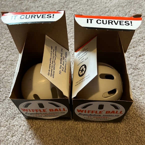 2 Wiffle Balls, brand new - Picture 3 of 3